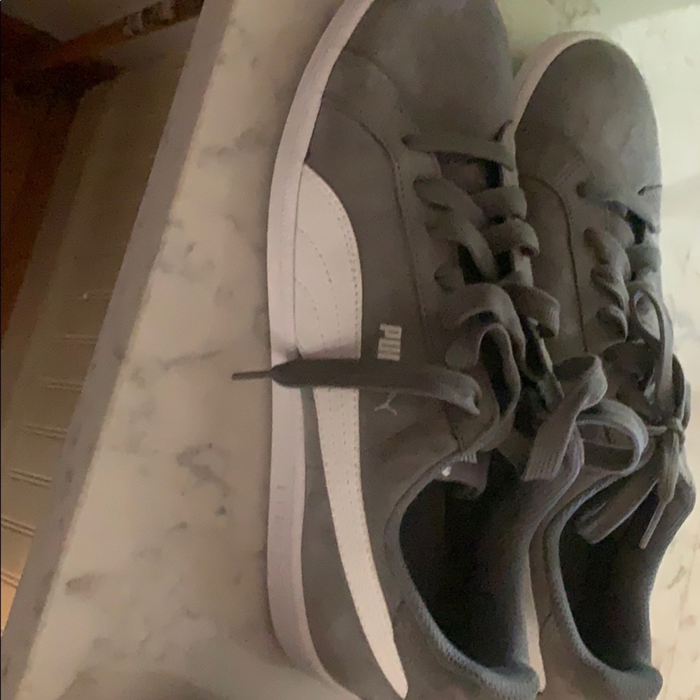 Shoes - Picture 3 of 3